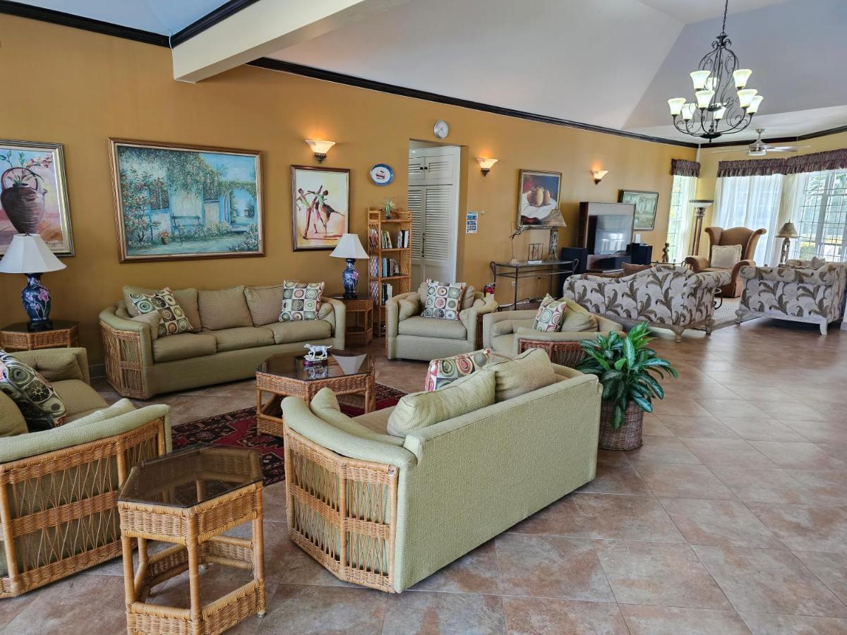 Spicy Hill Villa Порт-Антонио Экстерьер фото