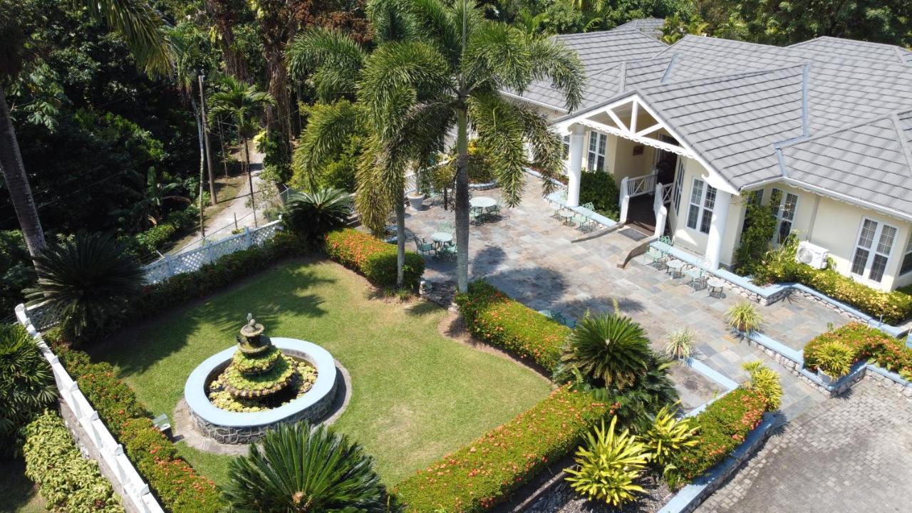 Spicy Hill Villa Порт-Антонио Экстерьер фото