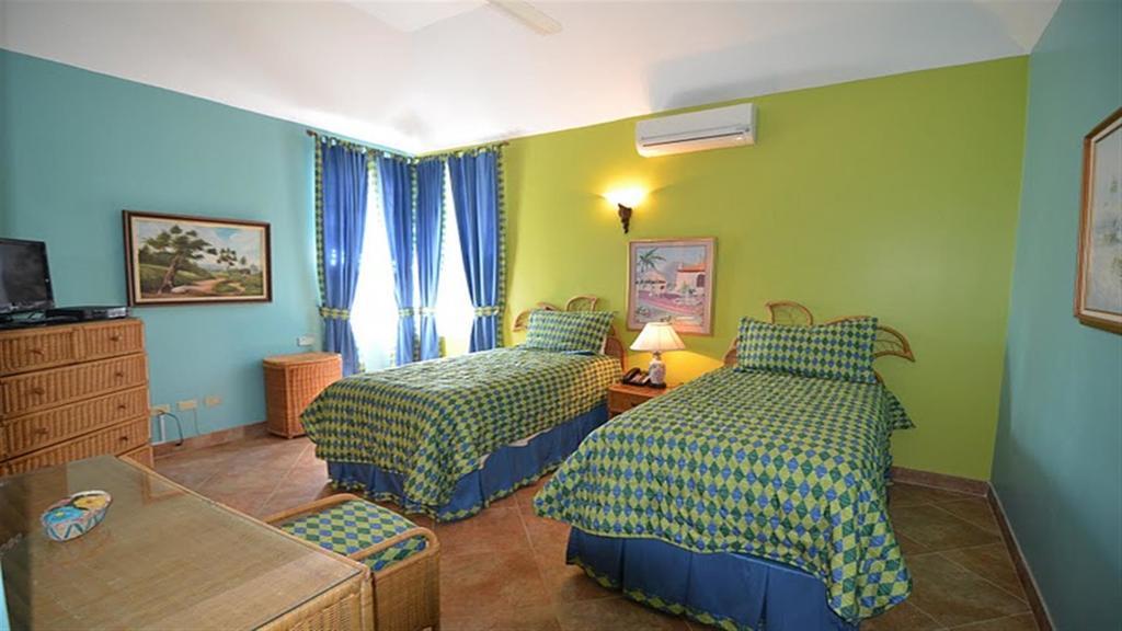 Spicy Hill Villa Порт-Антонио Экстерьер фото
